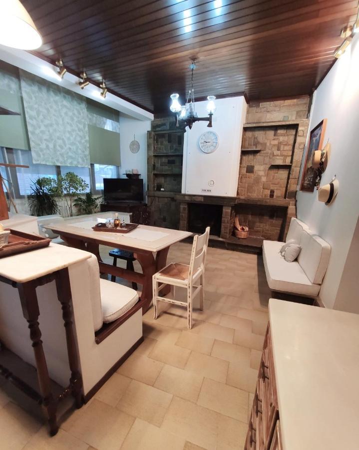 Apartamento Johnny'S Loft Agrinio Exterior foto