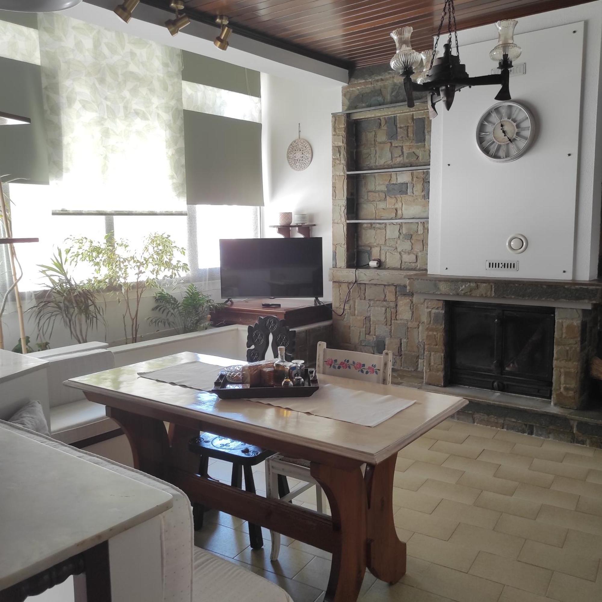 Apartamento Johnny'S Loft Agrinio Exterior foto