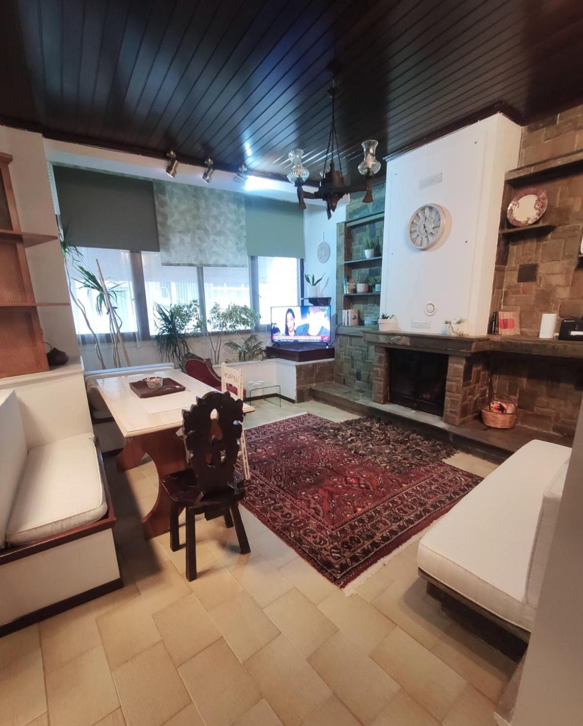 Apartamento Johnny'S Loft Agrinio Exterior foto